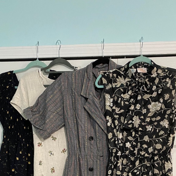 Mystery Box of Vintage Dresses Gowns Maxi Mini - Picture 2 of 2